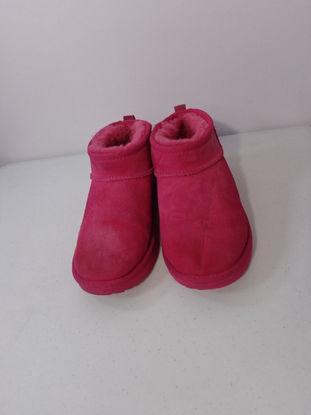 UGG Classic Ultra Mini Kids Pink Suede Shearling Lined Ankle Boots US 3 EU 35